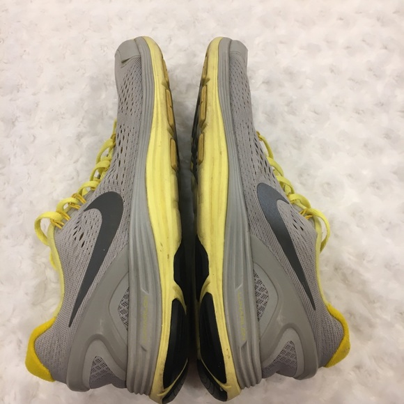 Lunargalide 4 Nike Shoes with Dynamic Support - Picture 3 of 7